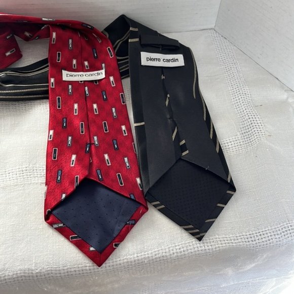 Pierre Cardin silk ties in bold patterns bundle of 2 - Picture 3 of 5